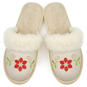 Papuci de Casa Dama Imblaniti cu Lana de Oaie Model 'FairyLand' Light Cream