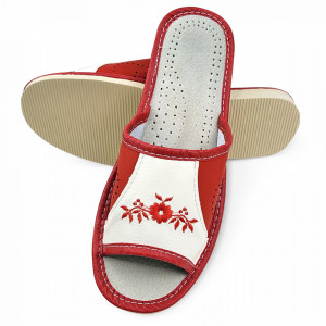 Papuci de Casa Dama Material Piele Culoare Alb Model 'Red Walkers'