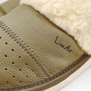 Papuci de Casă de Damă din Piele și Lână Model 'Elegance in Simplicity' Brown Gray - Prezentare detaliu brand..