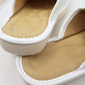 Papuci de Casa din Piele cu Talpa Groasa Culoare Crem, Model 'Luxury Woman' Butter