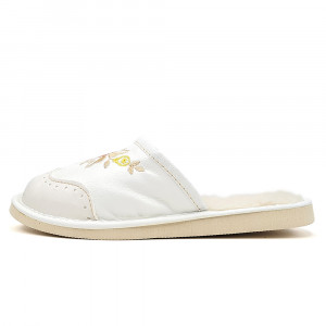 Papuci de Casa din Piele Imblaniti cu Lana de Oaie Model 'London Brogue' White