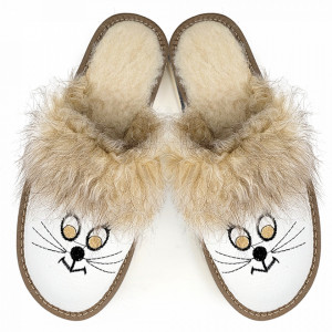 Papuci de Casa Imblaniti cu Lana de Oaie Model 'Wild Cat' 