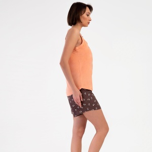 Pantalon scurt lejer din bumbac 100% natural, ideal pentru zilele calde de vară.