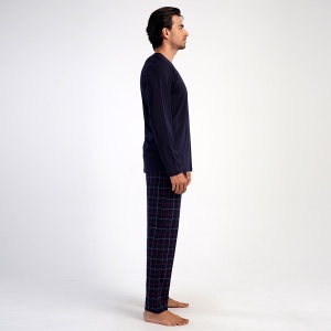Pijama Mărimi Mari Bărbați Vienetta|MAN, Model 'Space - The Final Frontier' | Relaxare și Stil. Prezentare din lateral.