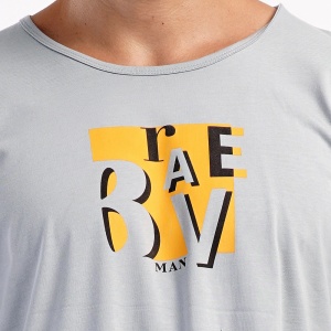 Pijamale Bărbați Vienetta | MAN Model 'Brave Man'. Prezentare pijama detaliu imprimeu bluză.