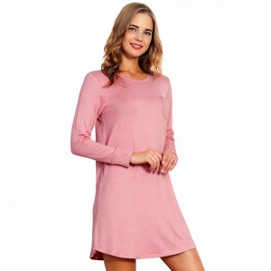 Vienetta Extremely Comfortable Nightgown, Model 'Relax in Pink'