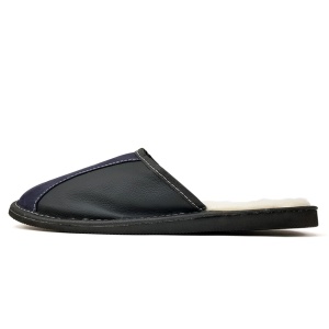 Papuci de Casa din Piele Imblaniti cu Lana Culoare Maro Model 'Regalia Blue Soft'. Prezentare din lateral.