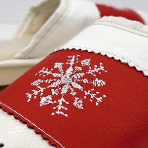 Papuci de Casa din Piele Imblaniti cu Lana Model 'Let it Snow' White