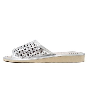 Papuci de casă dama Model 'Summer Circles' Silver - Culoare albă, decupaje circulare, design elegant, confort maxim.