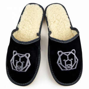 Papuci de Casa din Piele Intoarsa Imblaniti cu Lana Naturala Model 'Dark Bear' 🐻