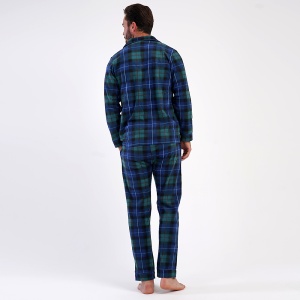 Pijama cu Nasturi din Flanel (Polar) Vienetta , Model 'Timeless Charm' - Prezentare pijama vedere din spate.