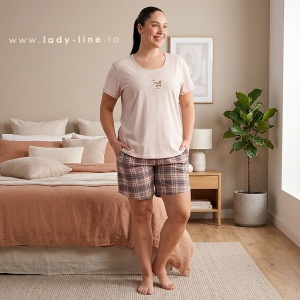 Transformă timpul petrecut acasă într-un moment de răsfăț și relaxare cu pijama potrivită formelor tale.