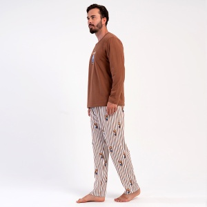 Pijamale Bărbați din Bumbac 100% Vienetta | MAN Model 'Let's Go Teddy!'-Prezentare pijama din lateral.