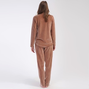 Pijamale Dama Compleu din Soft Velur Vienetta Model 'Cutie' | Confort și Călduroasă. Prezentare din spate.