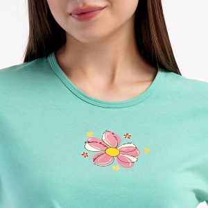 Pijama Damă din Bumbac 100% Vienetta, Model 'Flowers' - Prezentare detaliu imprimeu bluza.