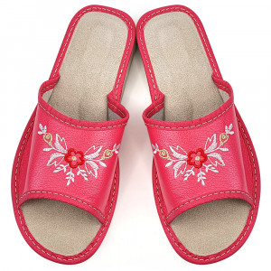 Women's Slippers Leather Material Model 'Kiammira' Fuchsia