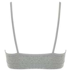 Detaliu spate: bretele subțiri tip „spaghetti” și design seamless ultra-discret.