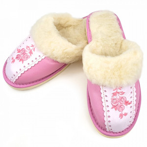 Papuci de Casa Dama Imblaniti cu Lana de Oaie Model 'Root Traditions' Pink