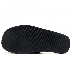Papuci de Casa din Piele Imblaniti cu Lana Culoare Maro Model 'Regalia Black'