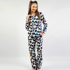 Pijama cu Nasturi Calduroasa din Polar Flece Vienetta Model 'Wild Joy'