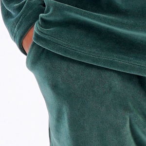 Pijama Velur pentru Bărbați Vienetta|MAN, Model 'Future Fusion'. Prezentare pijama barbati detaliu buzunar.