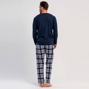 Pijamale Bărbați Mărimi Mari Vienetta | MAN Model 'Privilege' Dark Blue - Prezentare pijama din spate.