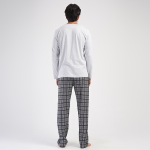 Pijamale Bărbați Vienetta | MAN Model 'Bronx Nights'. Pijama prezentată din spate.