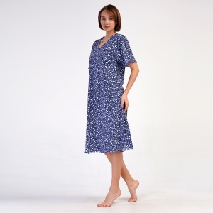 Camasa de Noapte din Bumbac 100% Vienetta Model 'Garbo' - Prezentare cămașă de noapte din lateral.