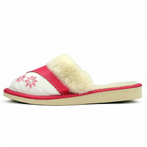 Papuci de Casa Dama Imblaniti cu Lana de Oaie Model 'Spirit of Winter' Pink