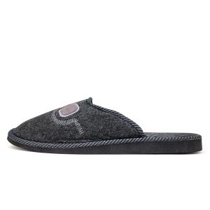 Papuci de Casă pentru Bărbați din Postav Model Grey Haven | Brand Pago, Confort Maxim. Prezentare din lateral.