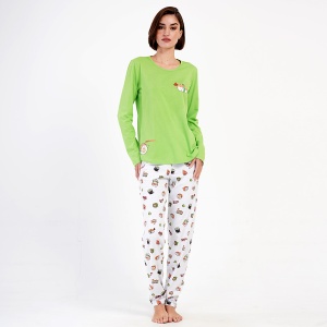 Pijama Dama din Bumbac 100% Vienetta, Model 'WasaBae'. Prezentare pijama din față.