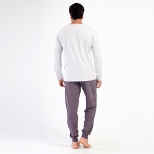 Pijamale Bărbați din Bumbac 100% Vienetta | MAN Model 'Exploring', Prezentare pijama din spate.