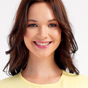 Pijamale Dama din Bumbac 100% Vienetta, Model 'Pure Love' Yellow. Prezentare model.