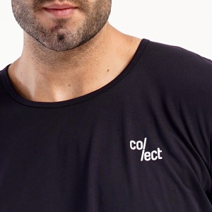 Pijamale Bărbați din Bumbac 100% Vienetta | MAN Model 'Collect' . Prezentare pijama detaliu imprimeu bluza.
