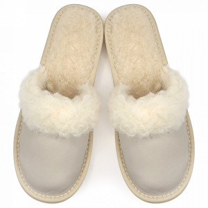 Papuci de Casa Dama Imblaniti cu Lana de Oaie Model 'Joy Season' Cream