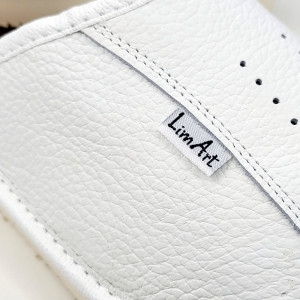 Papuci de Casa din Piele cu Talpa Groasa Culoare Alb, Model 'White Luxury'