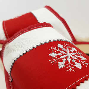Papuci de Casa din Piele Imblaniti cu  Lana Model 'Snow in December', Culoare Rosu