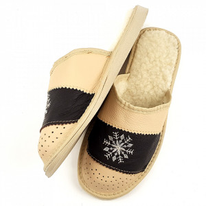 Papuci de Casa din Piele Imblaniti cu Lana Model 'Snow in December' Creamy