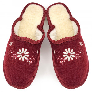 'Rustic Elegance' Burgundy Sheepskin Fur-Lined Cloth Slippers