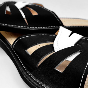 Papuci de Casa Vara din Piele Culoare Alb/Negru Model 'Castra Regia'