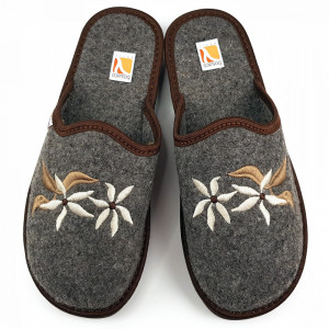 Universal Cloth Slippers Model 'Flowers Vintage' Bosaco