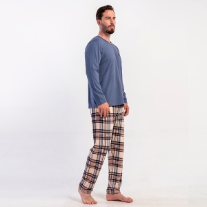 Pijamale Bărbați Confortabile Vienetta | MAN Model 'Just Truste' Blue Fume-Prezentare pijama din lateral.