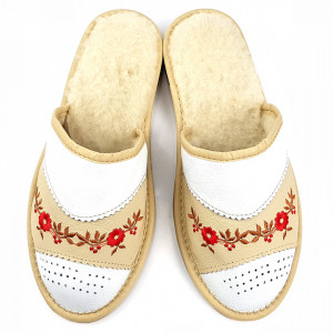 Women's Sheepskin Slippers 'Flower Garlands' Model