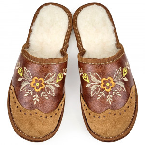 Leather Slippers Lined with Sheepskin Wool Model 'London Brogue Brown' Winter