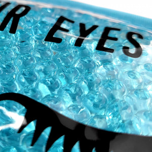 Masca cu Perle de Gel pentru Relaxarea Ochilor, Model 'Close Your Eyes'
