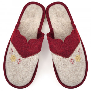 Nature's Embrace Red Fabric Slippers | Natural Comfort at Your Home