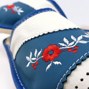 Papuci de Casa Dama Imblaniti cu Lana de Oaie Model 'Flower 🌺 Garlands' Mood