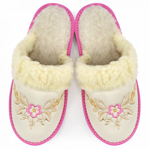 Papuci de Casa Dama Imblaniti cu Lana de Oaie Model 'Pearl Pink' 