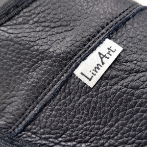 Garanția Lim Art: piele naturală premium finisată impecabil și cusături de înaltă precizie.