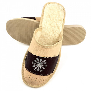 Papuci de Casa din Piele Imblaniti cu Lana Model 'Snow in December' Creamy